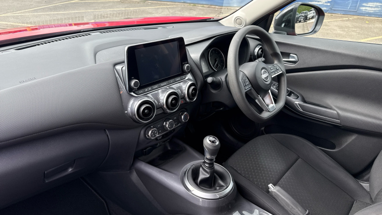 Nissan Juke 1.0 DiG-T 114 Acenta 5dr Petrol Hatchback